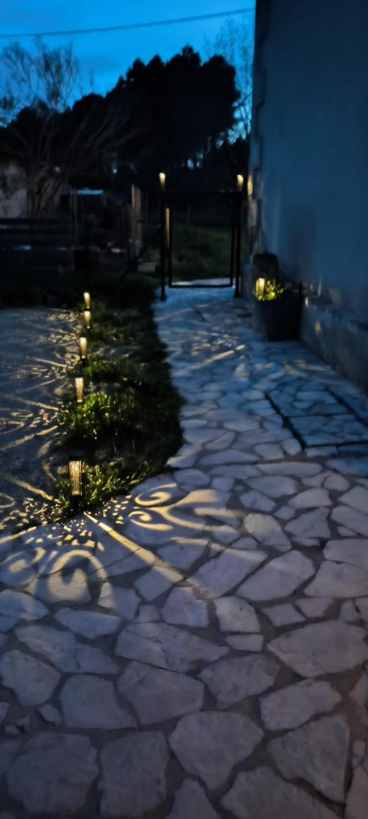 Domaine De La Sarrotte Bed & Breakfast Saugon Exterior photo